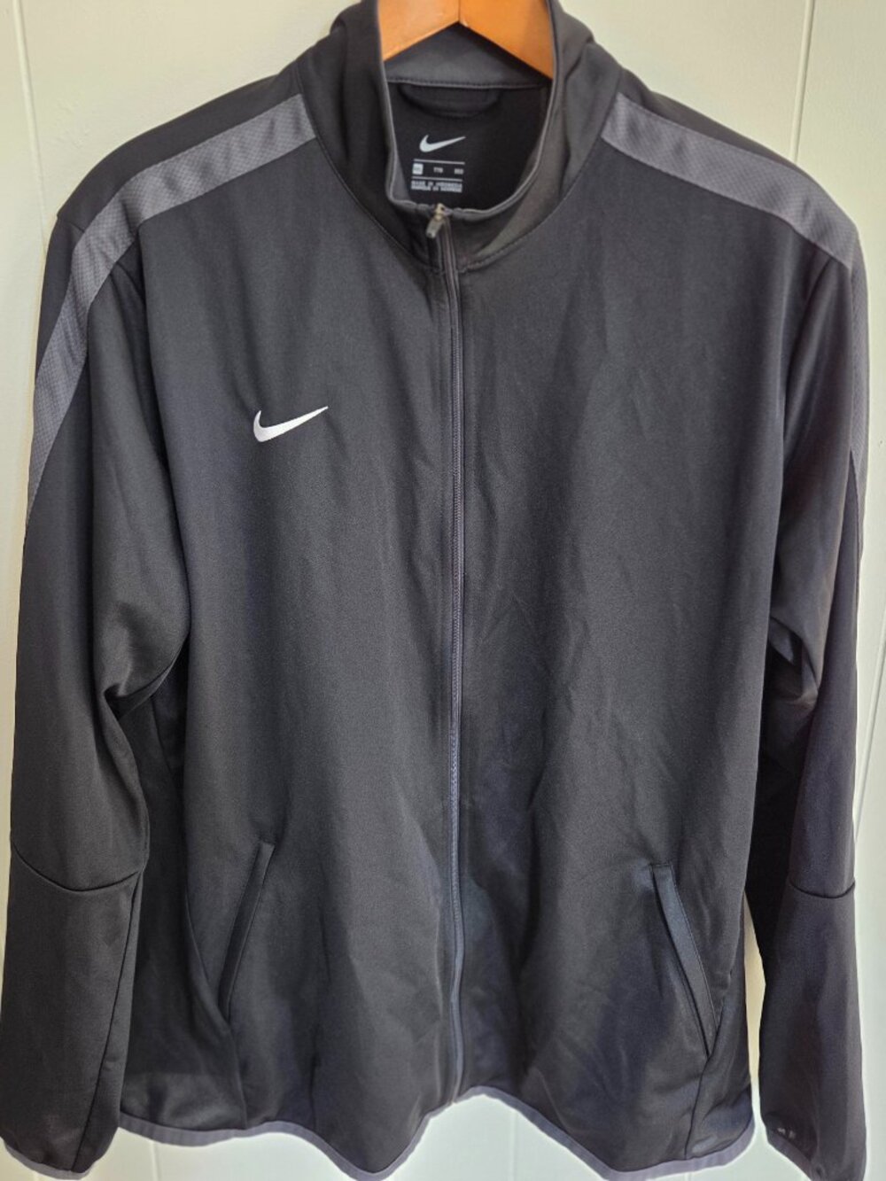 Nike Epic Women's 2XL Black Gray Full Zip Training Track Jacket 836119-020